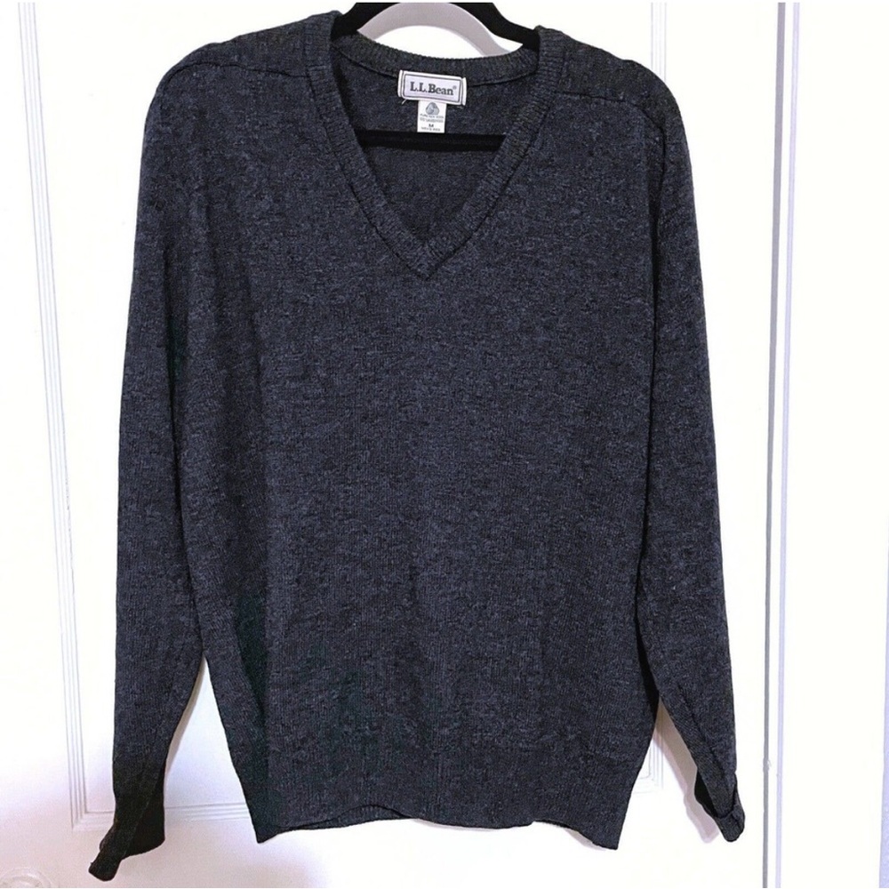 LL Bean Pullover Sweater Jumper Men M Gray 100% Lamb's Wool V Neck Long Sleeve